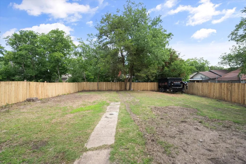 1414 W 2nd Avenue Corsicana TX 75110