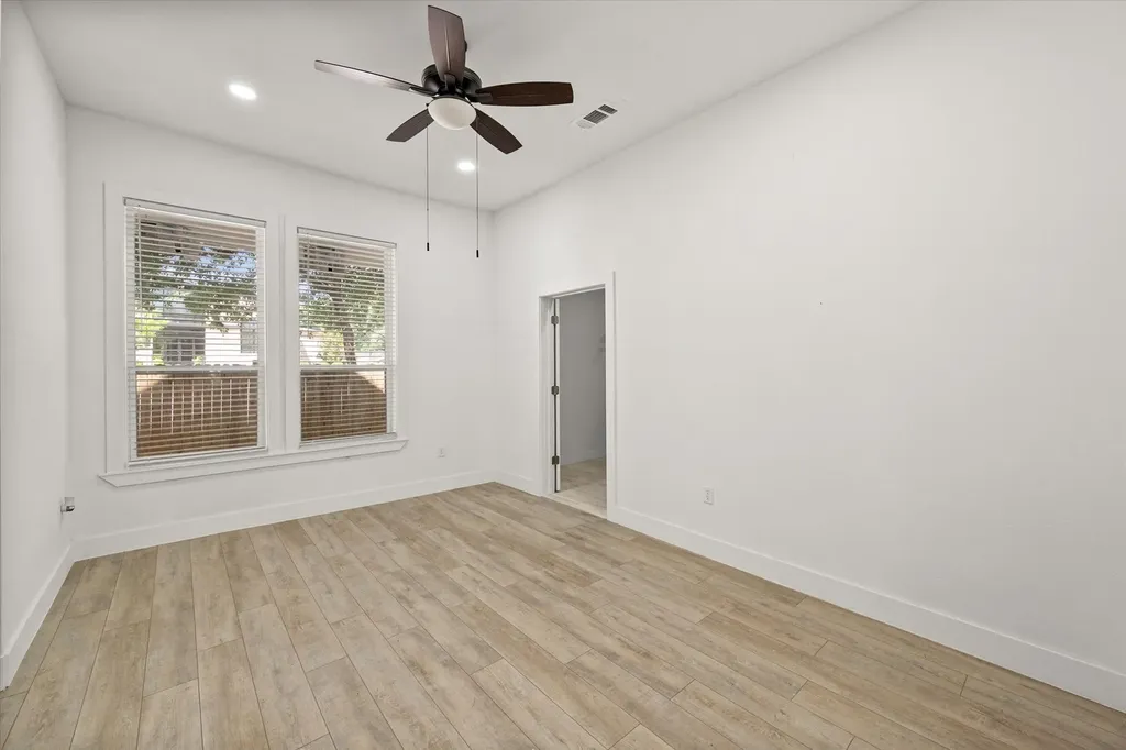 1414 W 2nd Avenue Corsicana TX 75110