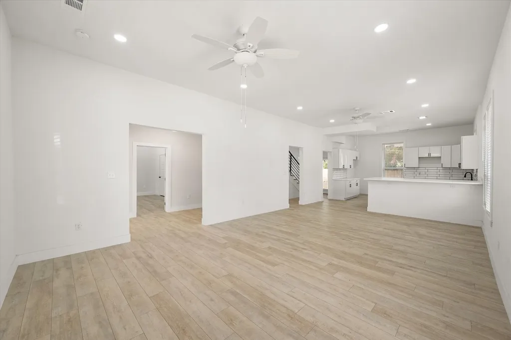 1414 W 2nd Avenue Corsicana TX 75110