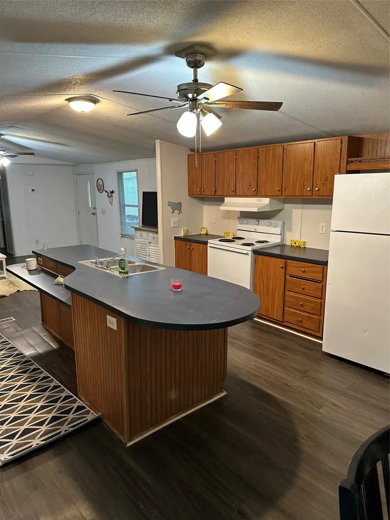 1250 N Belknap Street Stephenville TX 76401