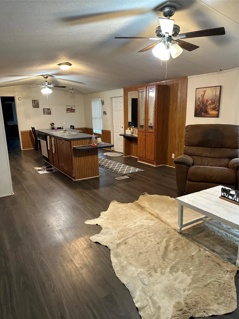 1250 N Belknap Street Stephenville TX 76401