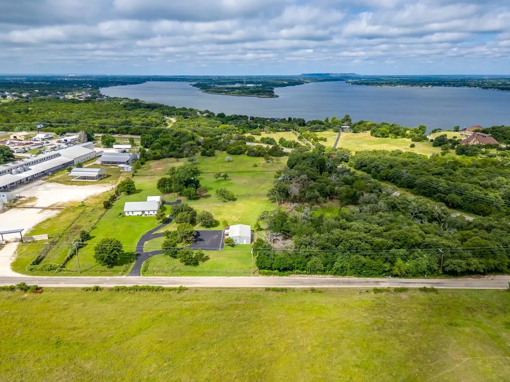 5805 Fall Creek Granbury TX 76049