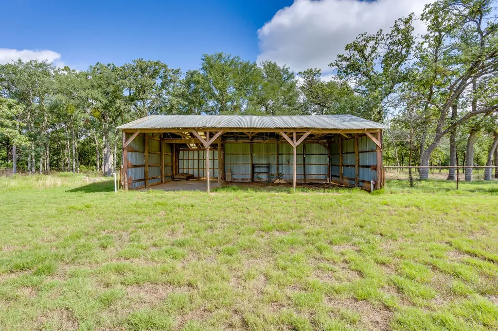 5805 Fall Creek Granbury TX 76049