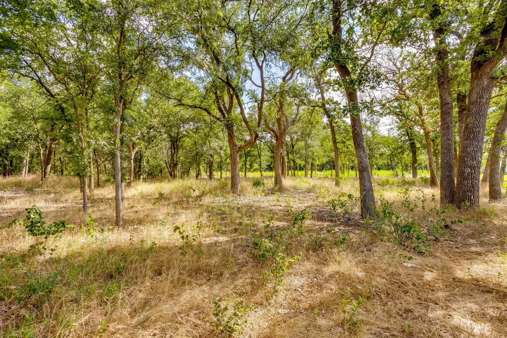 5805 Fall Creek Granbury TX 76049