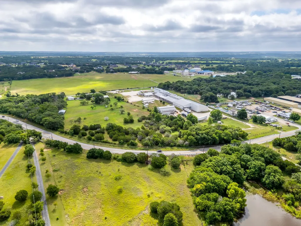 5805 Fall Creek Granbury TX 76049