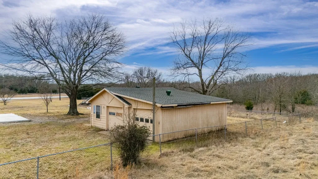 866 State Highway 24 Campbell TX 75422