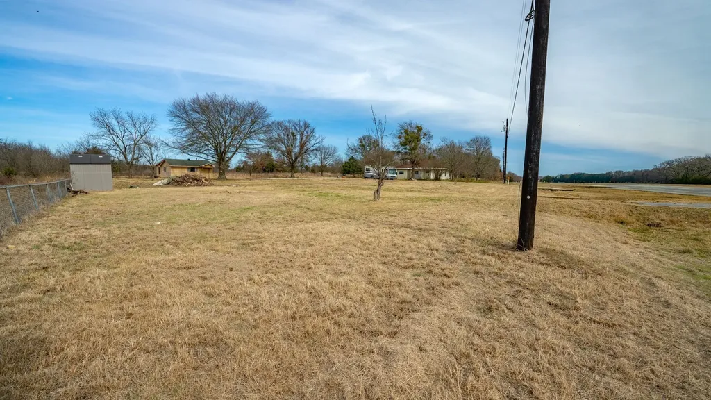 866 State Highway 24 Campbell TX 75422