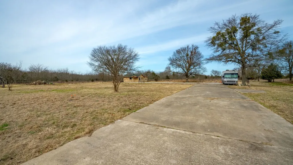 866 State Highway 24 Campbell TX 75422