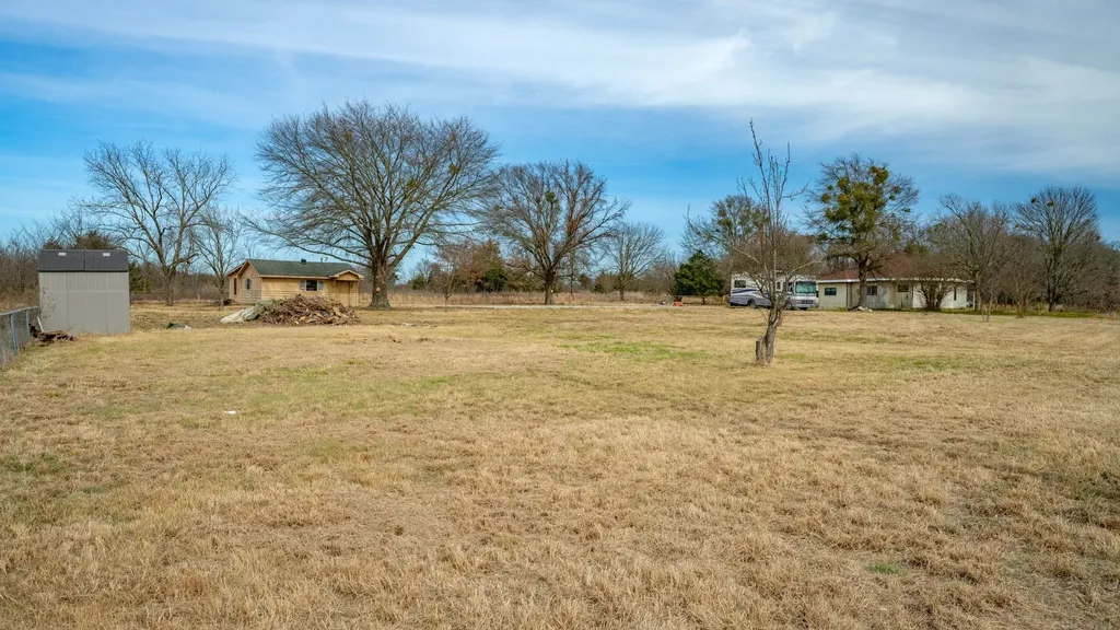 866 State Highway 24 Campbell TX 75422