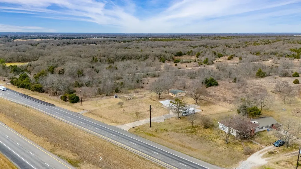 866 State Highway 24 Campbell TX 75422