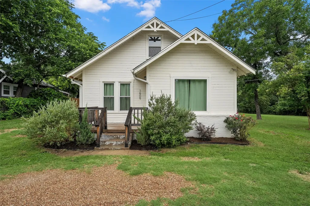 1609 Reuter Avenue Waco TX 76708