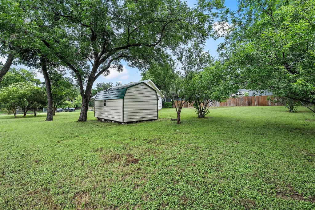1609 Reuter Avenue Waco TX 76708