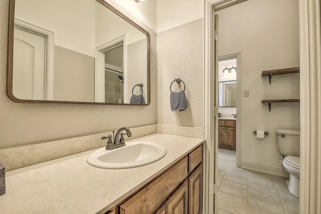 737 Baxter Trail Fate TX 75087
