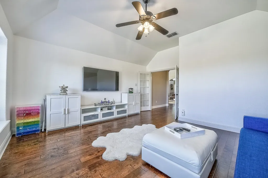 737 Baxter Trail Fate TX 75087