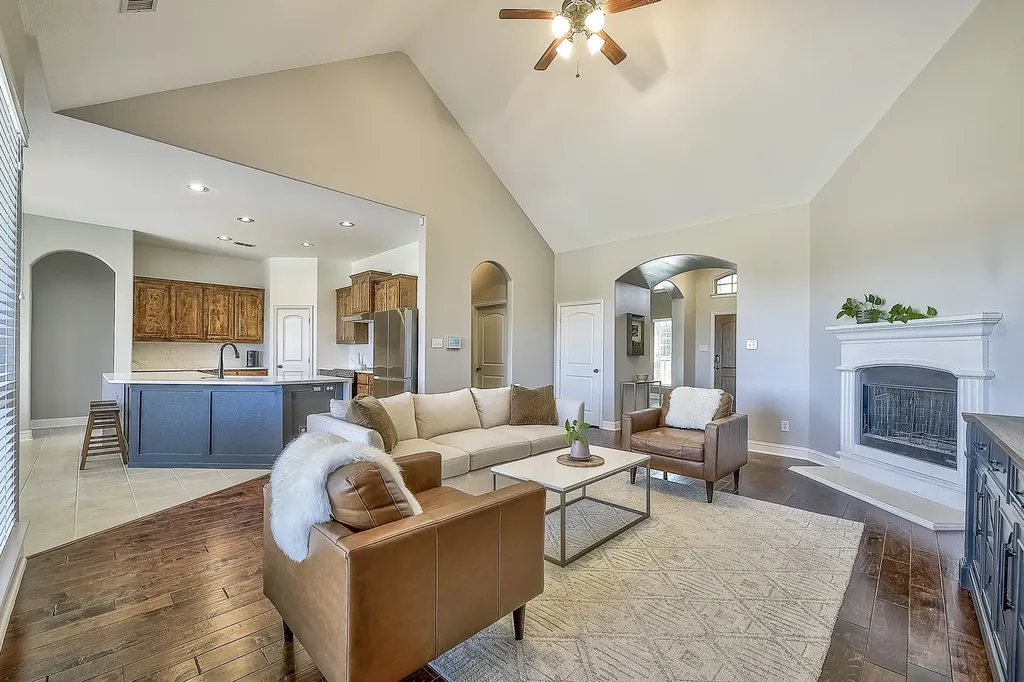 737 Baxter Trail Fate TX 75087
