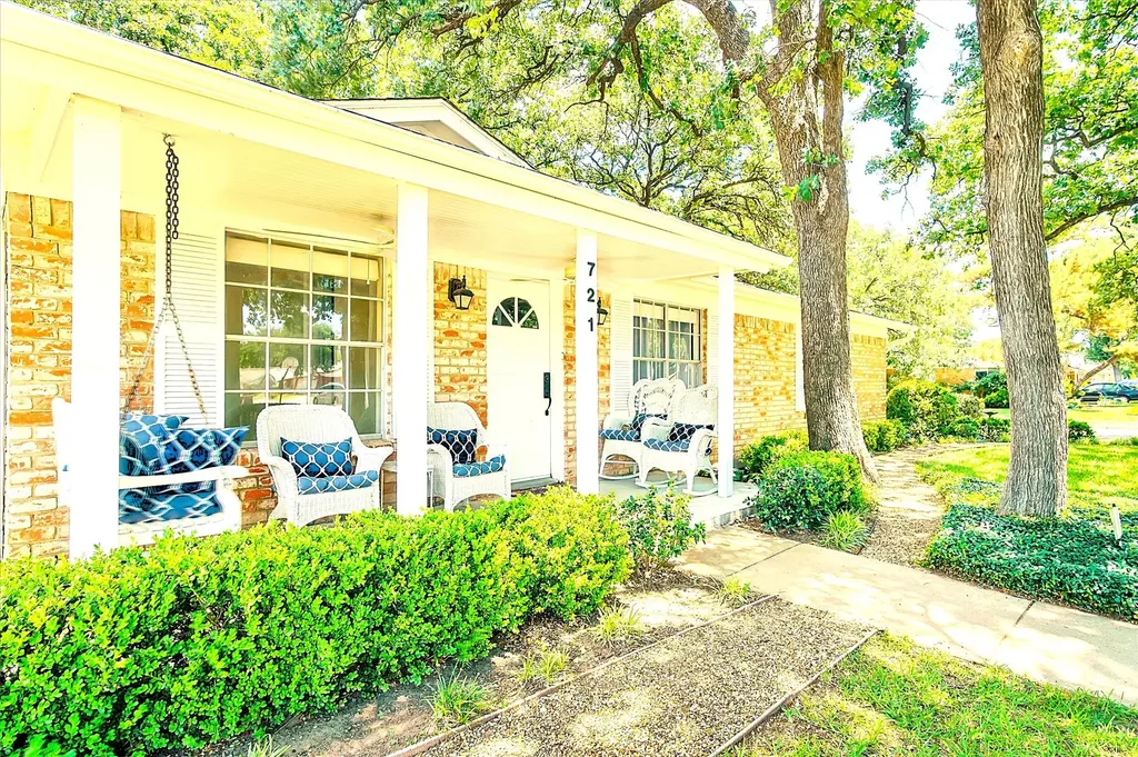 721 Foults Drive Irving TX 75061