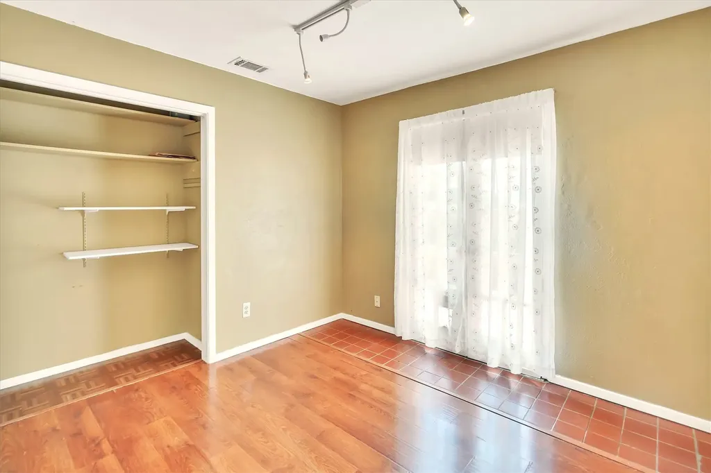 721 Foults Drive Irving TX 75061
