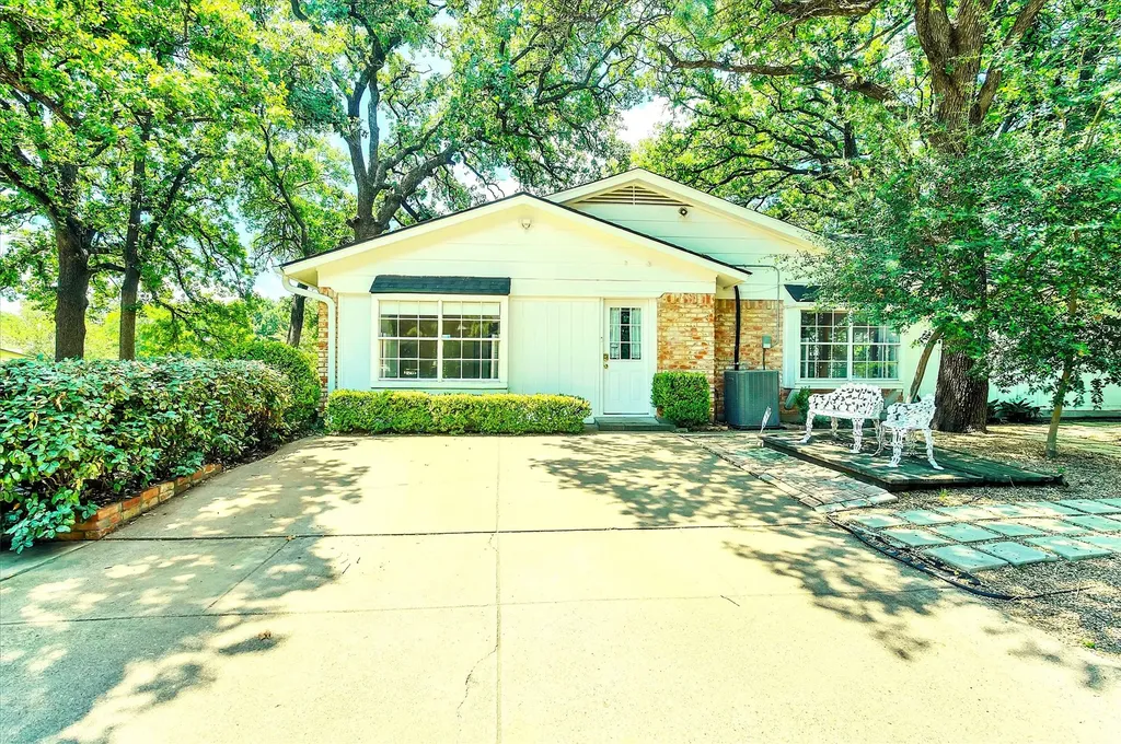 721 Foults Drive Irving TX 75061