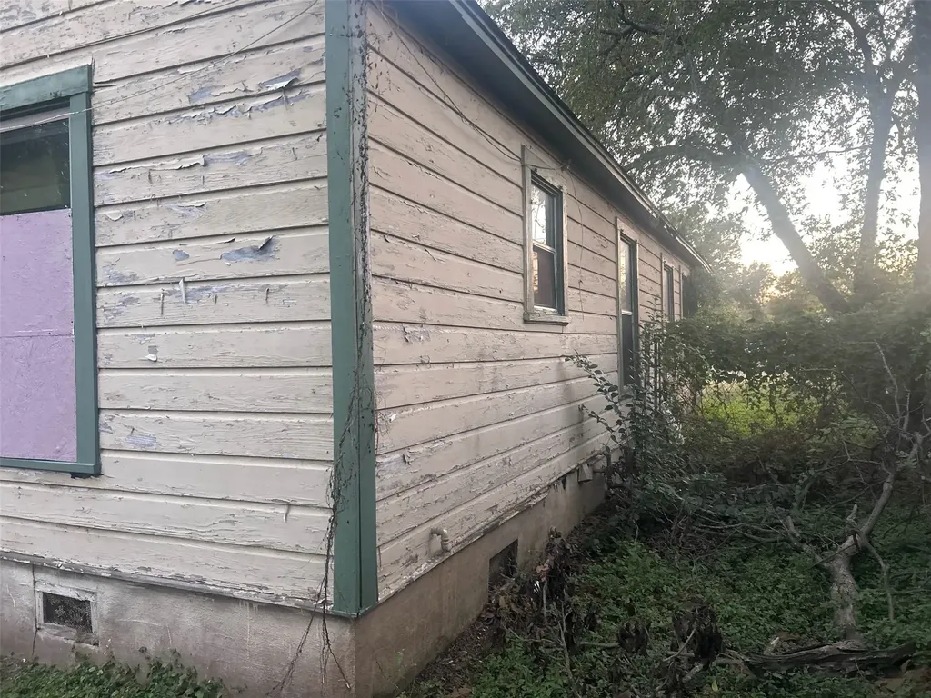 3317 N 23rd Street Waco TX 76708