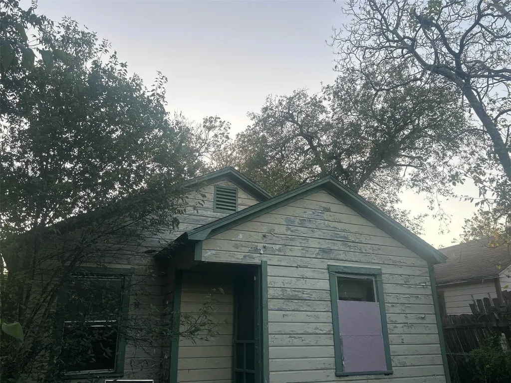 3317 N 23rd Street Waco TX 76708