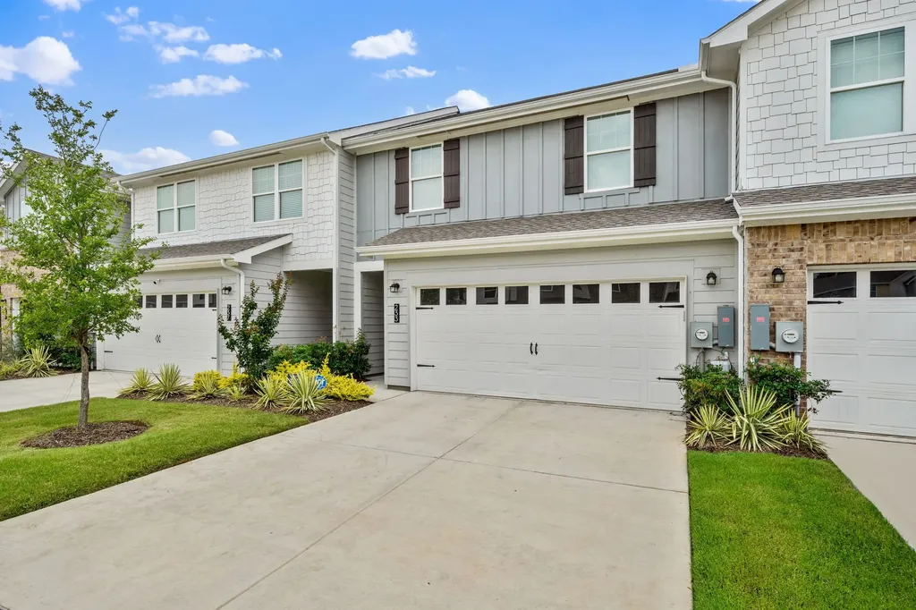 233 Berthe Court Cedar Hill TX 75104