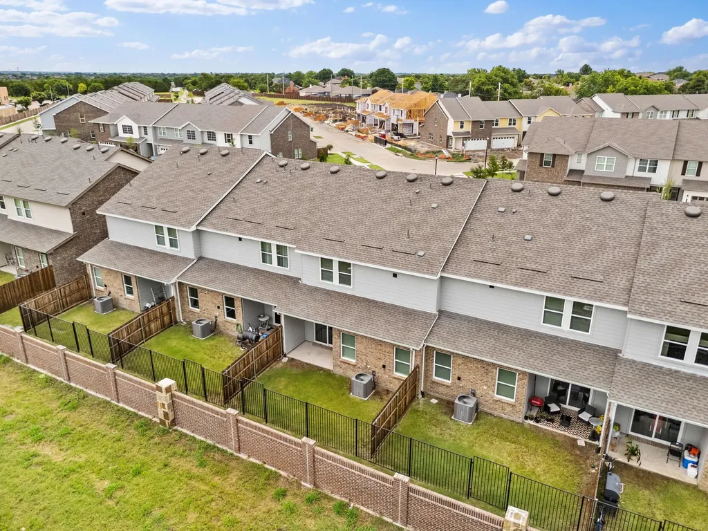233 Berthe Court Cedar Hill TX 75104