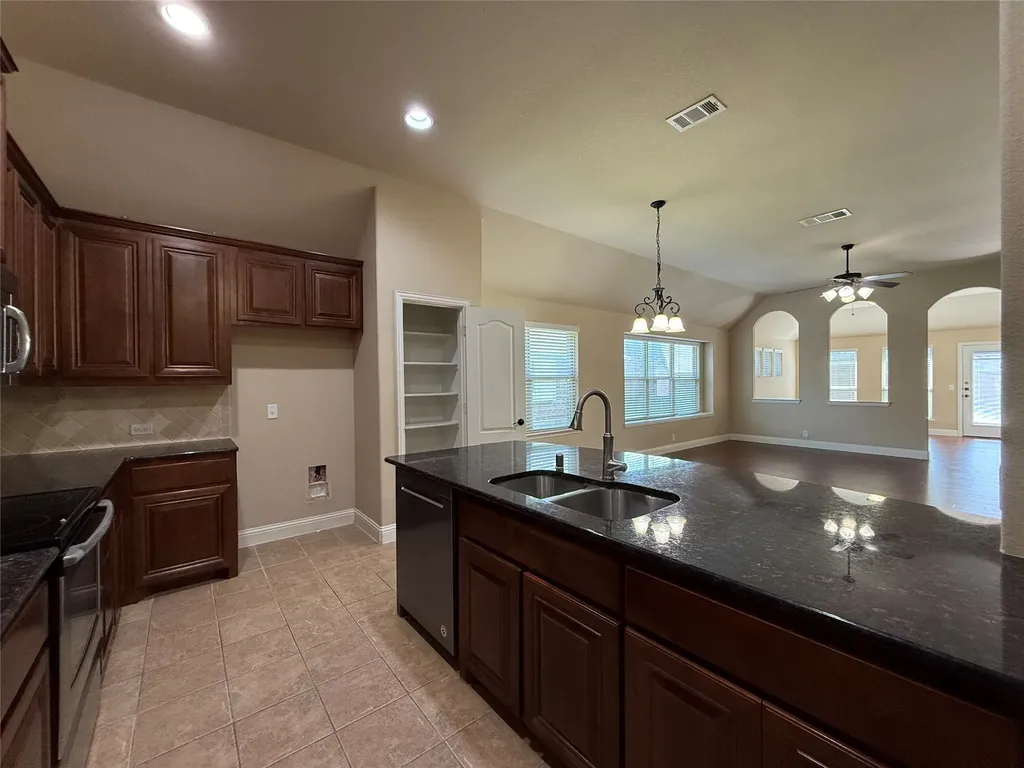 4303 Oak Bluff Drive Melissa TX 75454