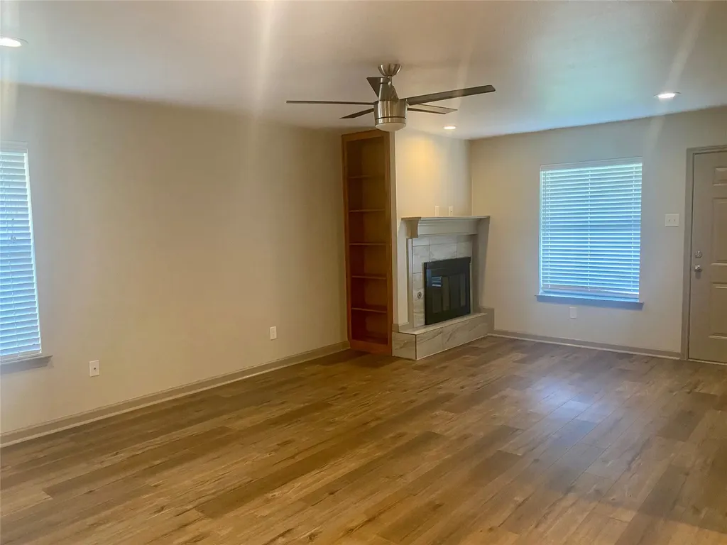 1419 S Story Road Irving TX 75060