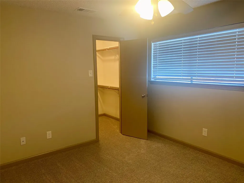 1419 S Story Road Irving TX 75060