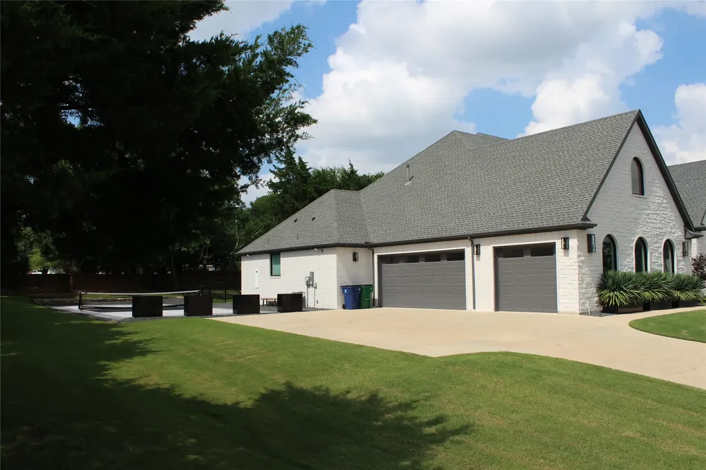 333 Renaissance Lane Heath TX 75032