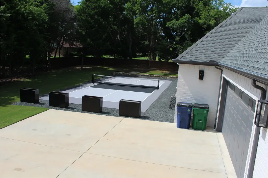 333 Renaissance Lane Heath TX 75032