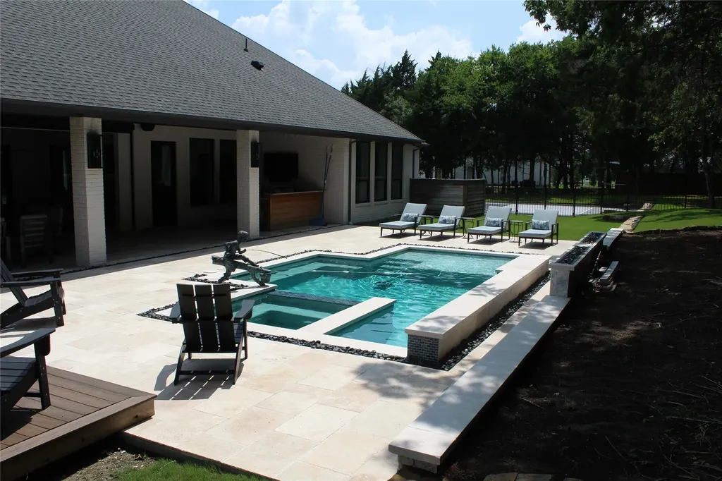 333 Renaissance Lane Heath TX 75032