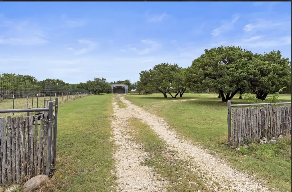 1018 Fm 1473 Meridian TX 76665
