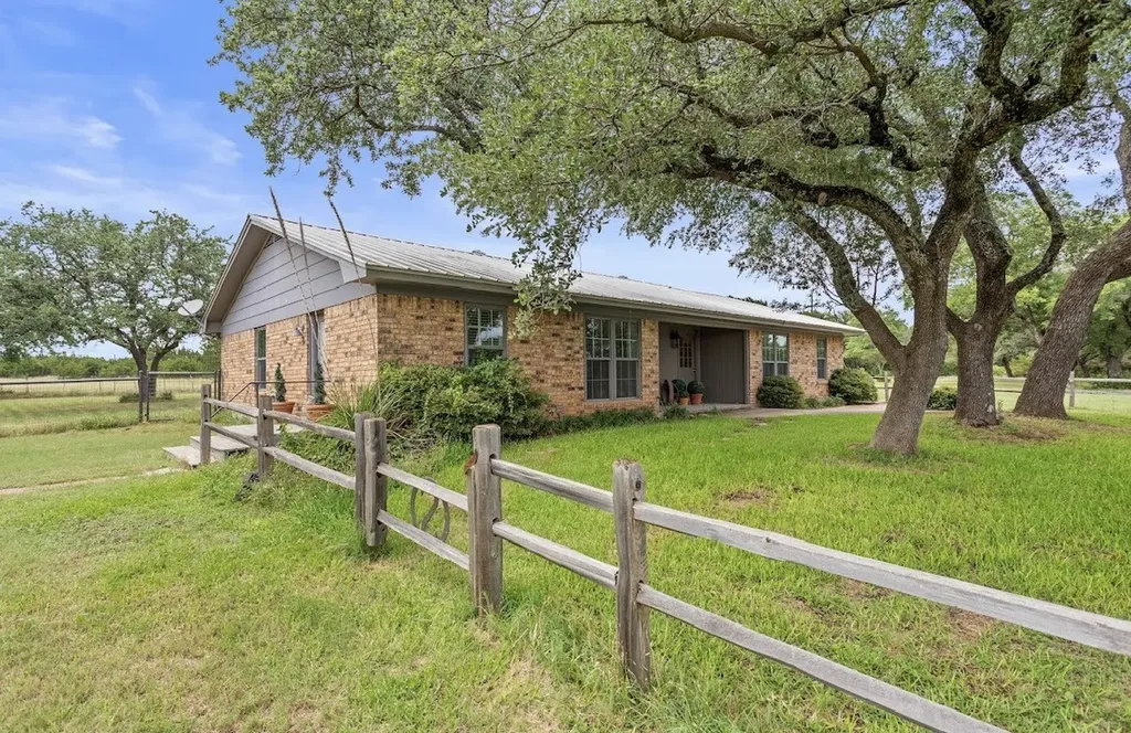 1018 Fm 1473 Meridian TX 76665