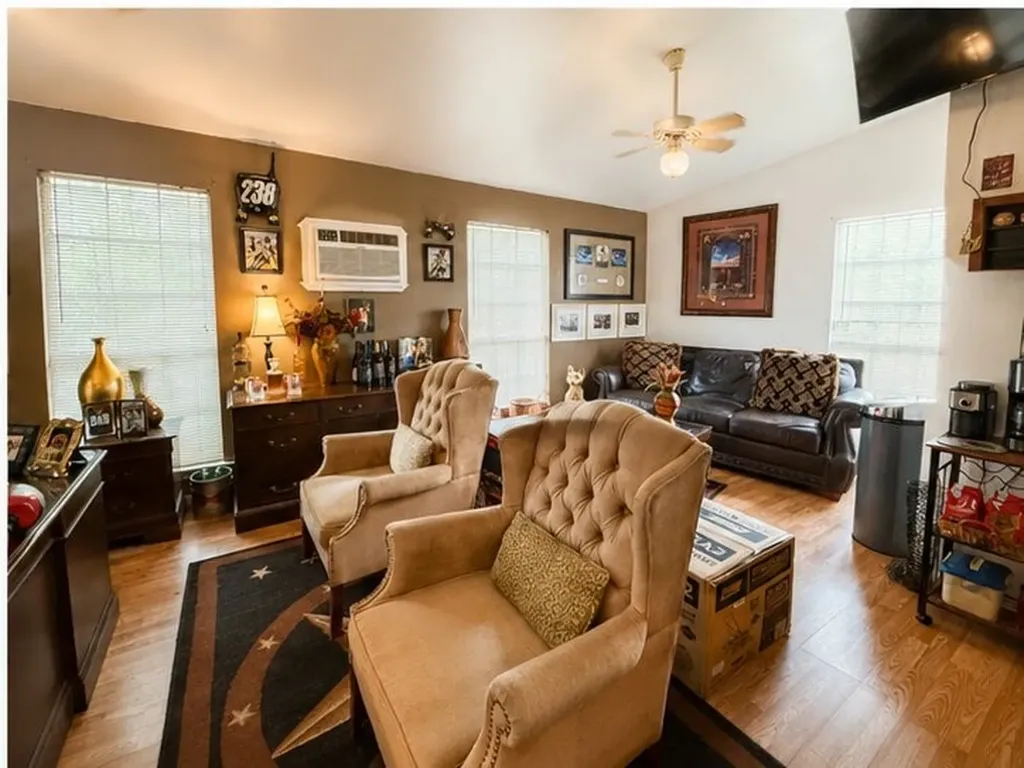 163 Arapaho Quitman TX 75783