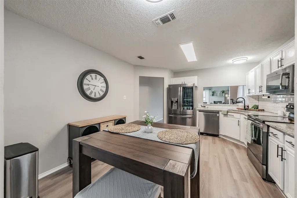 7000 Rovato Drive Arlington TX 76001