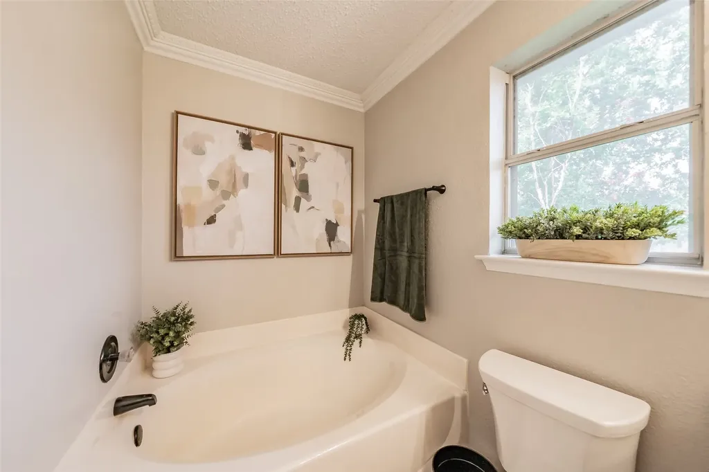 7000 Rovato Drive Arlington TX 76001