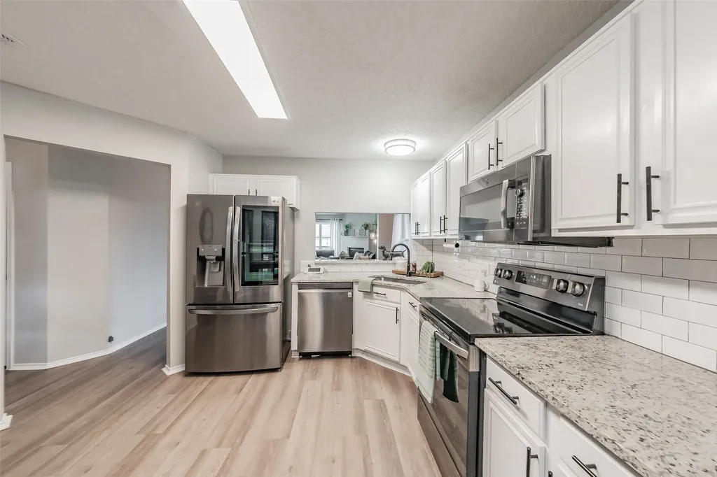 7000 Rovato Drive Arlington TX 76001