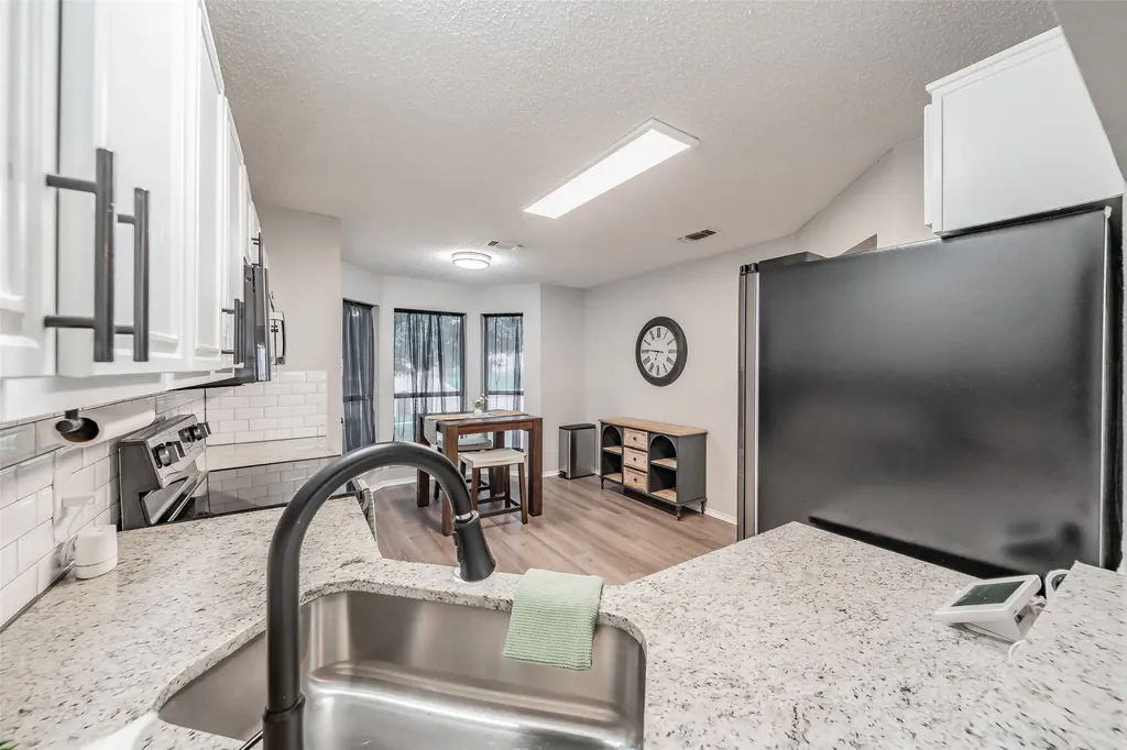 7000 Rovato Drive Arlington TX 76001
