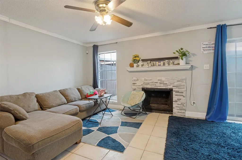 1402 S Carrier Parkway Grand Prairie TX 75051
