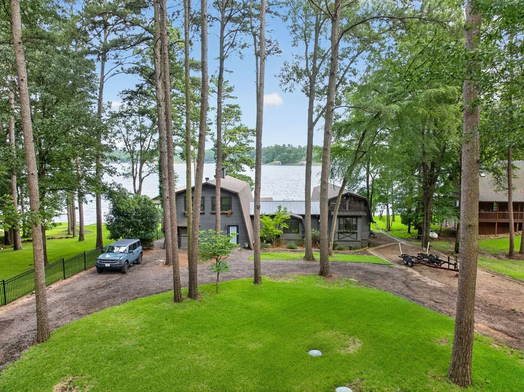 136 King Andrew Court Scroggins TX 75480