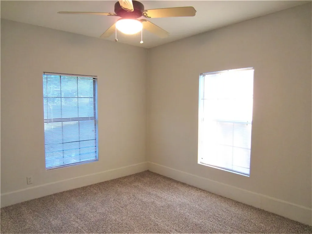 1106 Peak Street Denton TX 76201