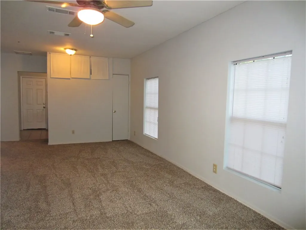 1106 Peak Street Denton TX 76201