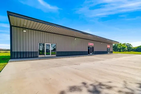 1105 W Front Highway Blossom TX 75416