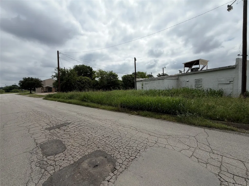 1813 Portland Avenue Fort Worth TX 76102