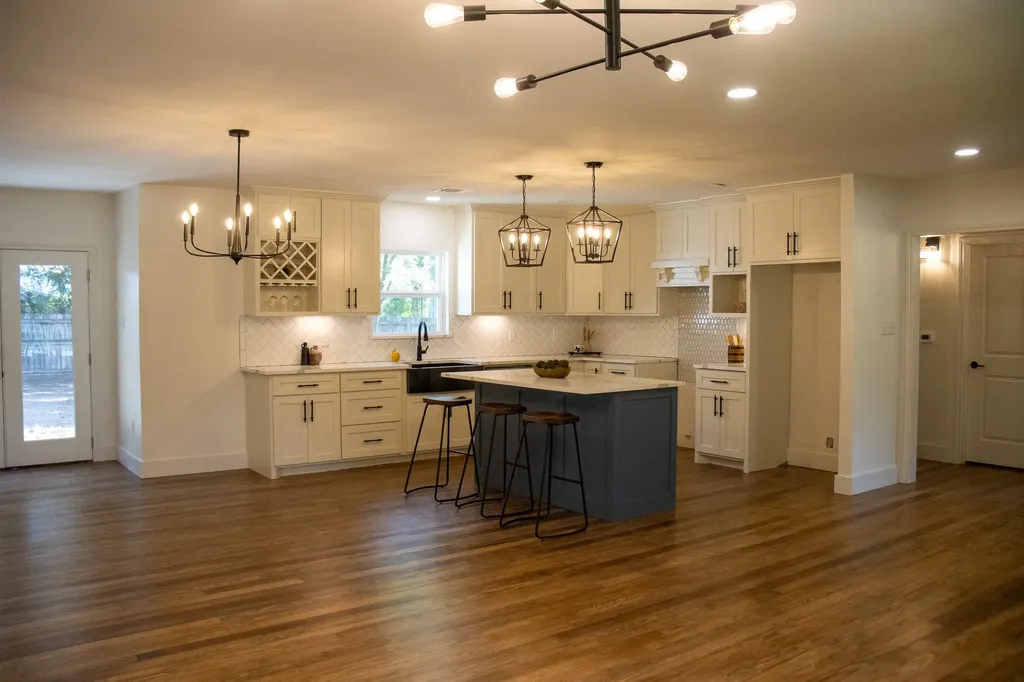 1108 W Storey Street San Saba TX 76877