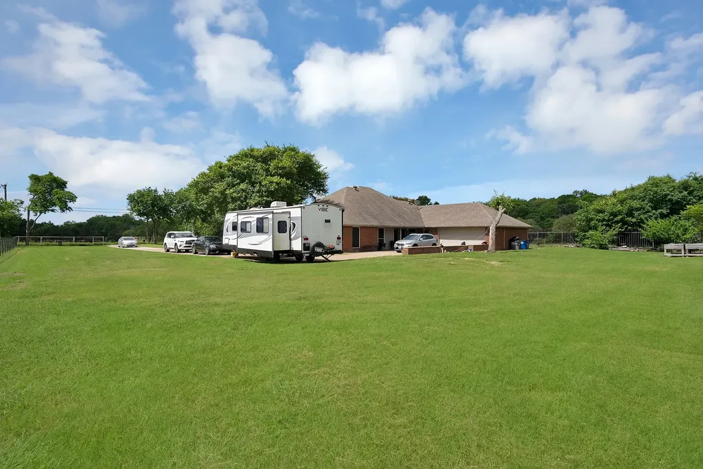 307 Johnson Lane Ovilla TX 75154