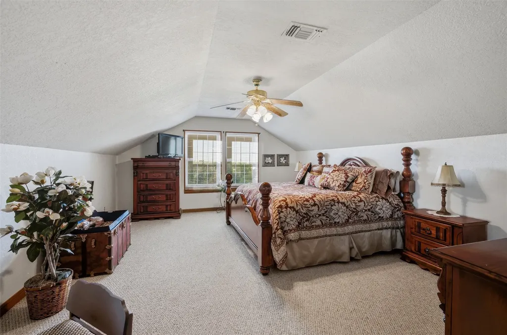 7301 Comer Lane Weatherford TX 76085