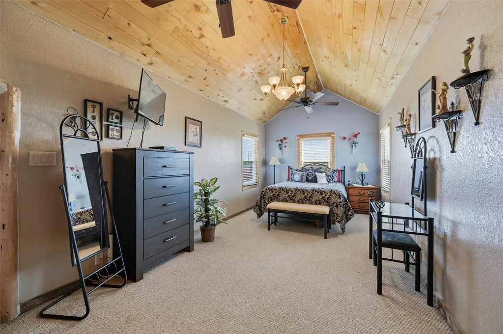 7301 Comer Lane Weatherford TX 76085