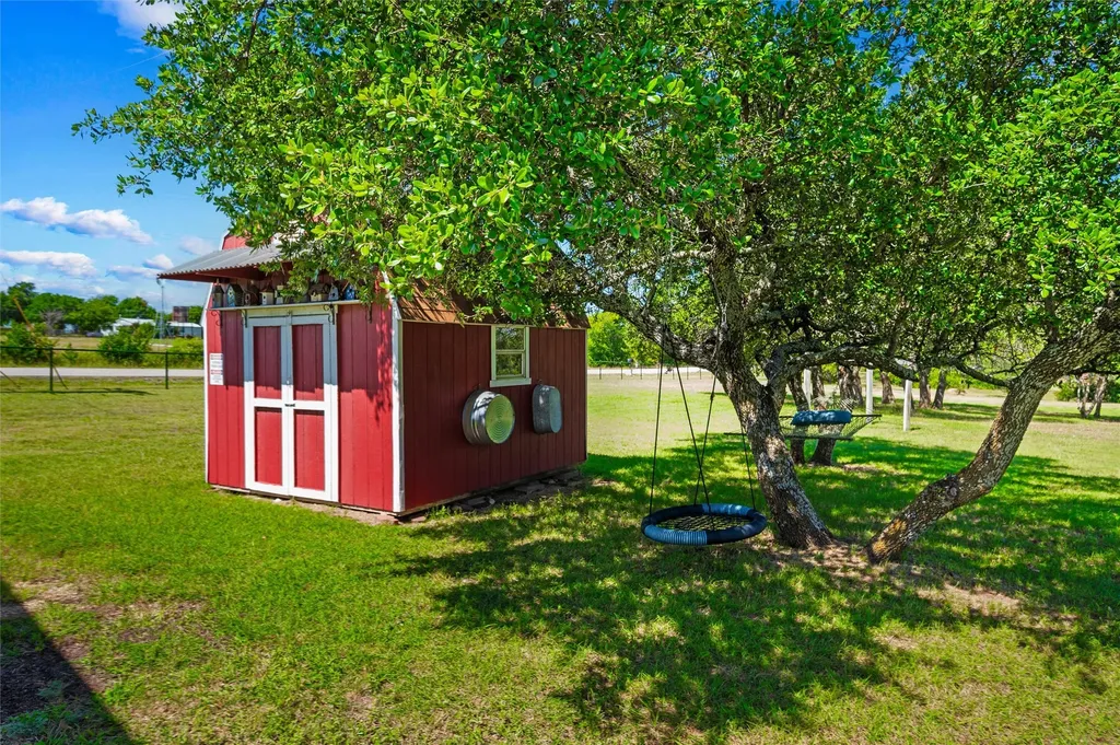 7301 Comer Lane Weatherford TX 76085